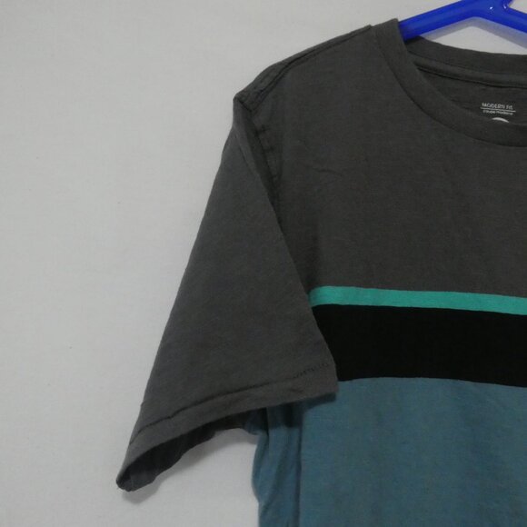 VOLCOM - Modern Fit | large - youth | Striped Short Sleeve Shirt W/ Pocket - Picture 3 of 13
